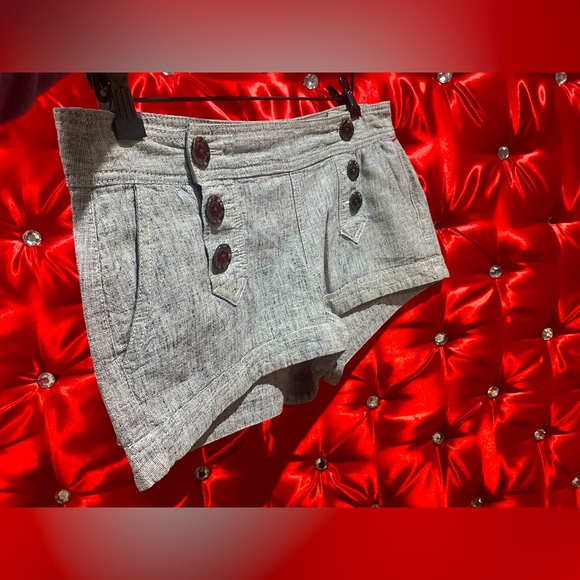 Express Sailor Style 6 Button Front Closure - Picture 3 of 4